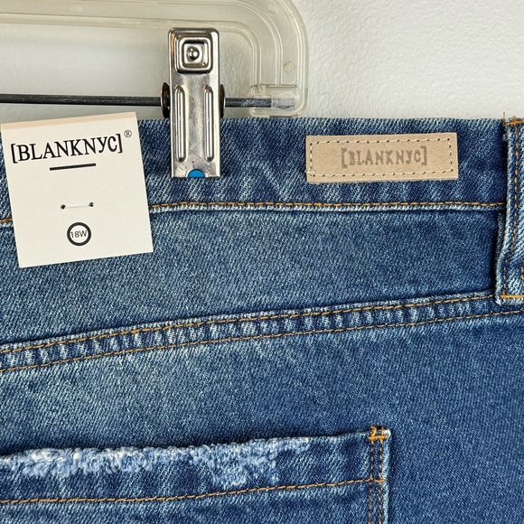 COPY - NWT Blank NYC Jean Shorts 18W - Picture 4 of 8